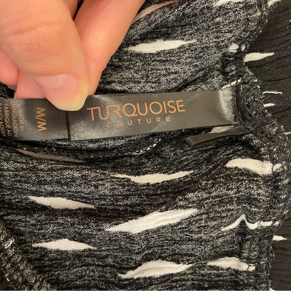 Loose Straight Leg Pants - Picture 4 of 5